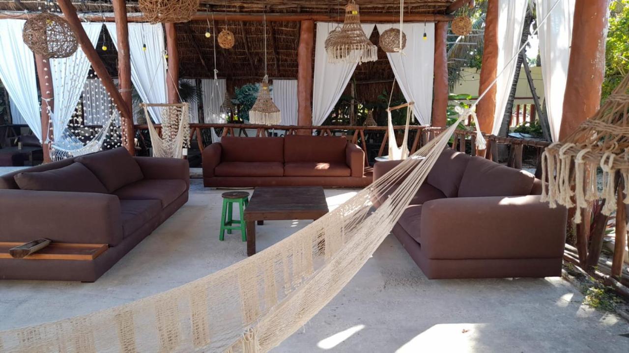 The All Inclusive Hostel - Food, Drinks And Transportation To The Beach And Cenotes Tulum Exterior foto