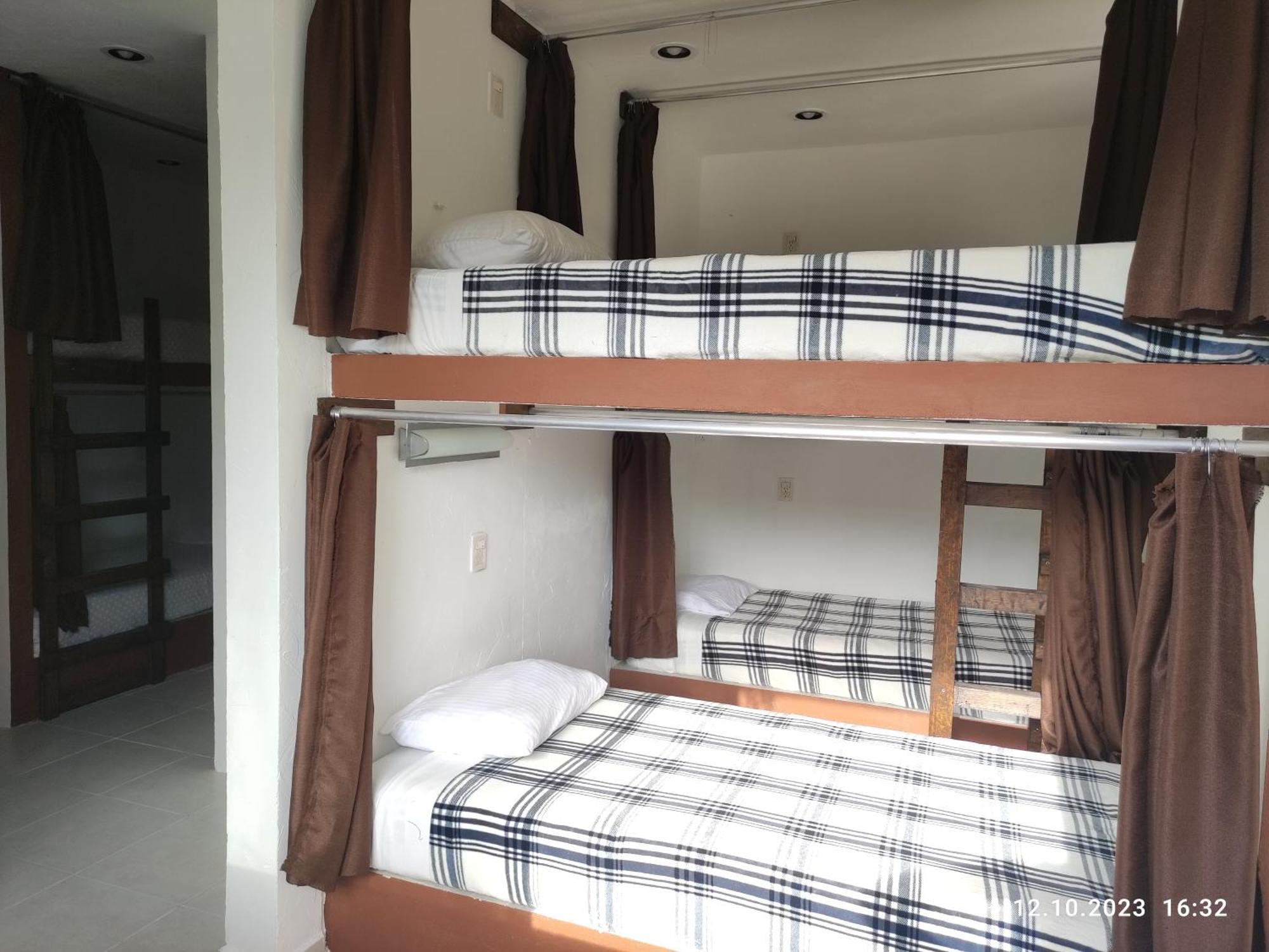 The All Inclusive Hostel - Food, Drinks And Transportation To The Beach And Cenotes Tulum Quarto foto